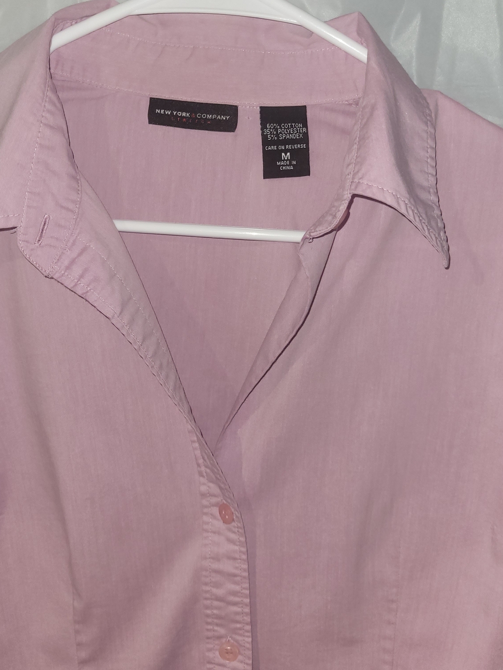 New York & Company Women’s Pink Button-Up Shirt Size Medium